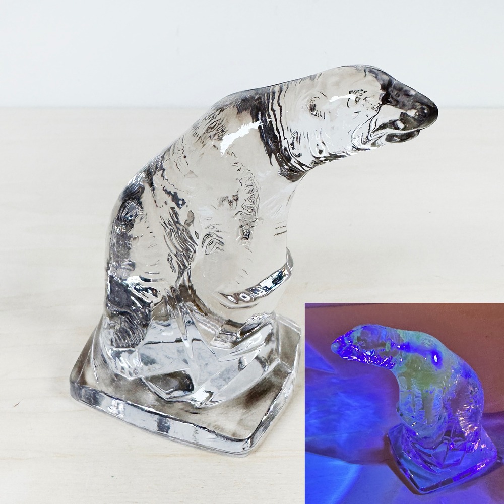 Vintage Fostoria UV Glow Manganese‎ Glass Polar Bear Collectible Northern Lights